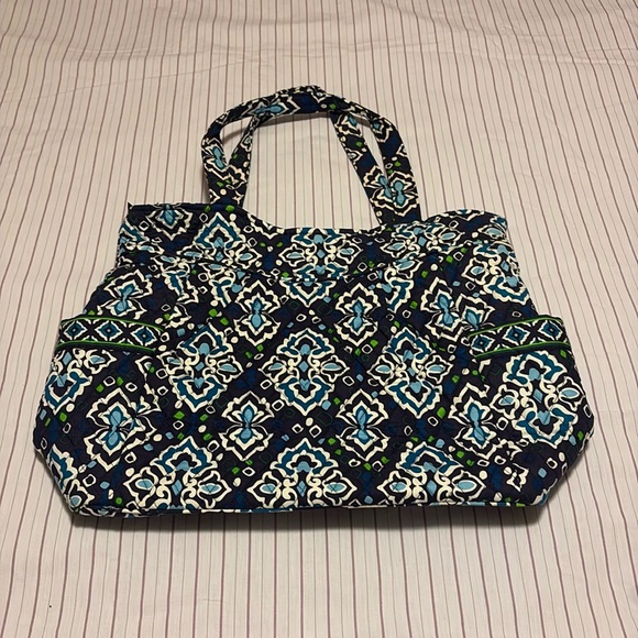 NWOT blue Vera Bradley pleated tote - Picture 4 of 12